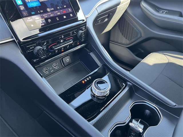 Certified 2025 Jeep Grand Cherokee Laredo X w/ Luxury Tech Group I image 23