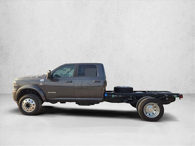 New 2026 RAM 4500 4x4 Crew Cab DRW w/ Laramie Trim Package image 5