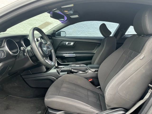 Used 2020 Ford Mustang Coupe image 4