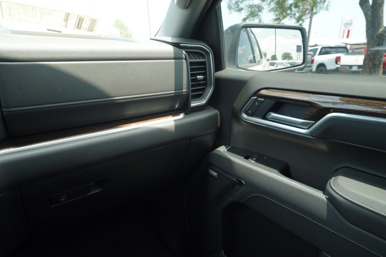 New 2026 GMC Sierra 1500 Elevation w/ Preferred Package RWD image 16