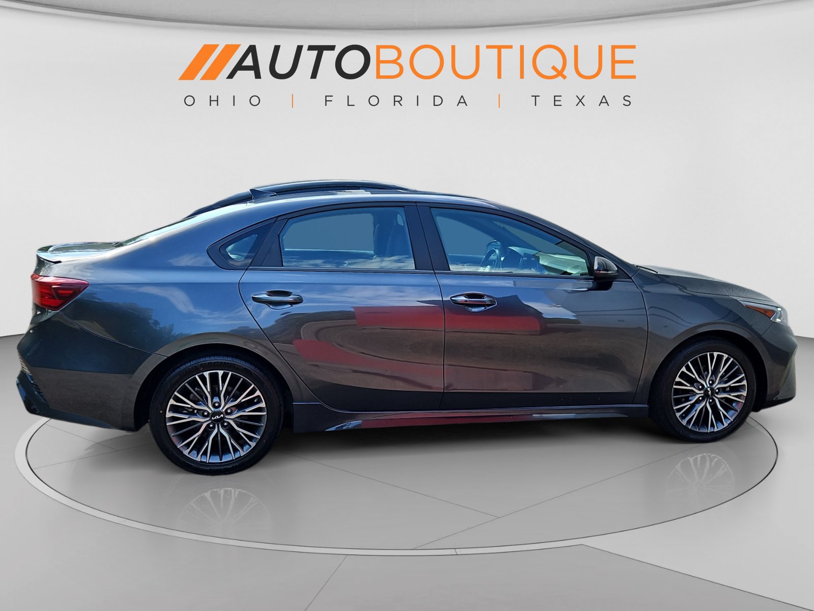 Used 2024 Kia Forte GT-Line w/ GT-Line Premium Package FWD image 6