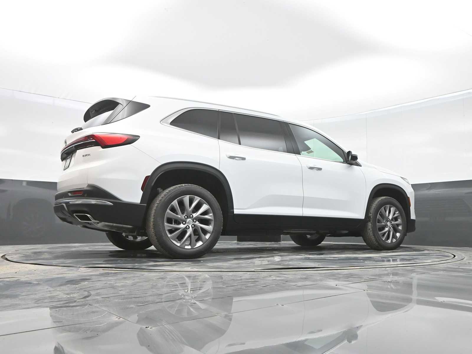 New 2026 Buick Enclave Preferred image 32