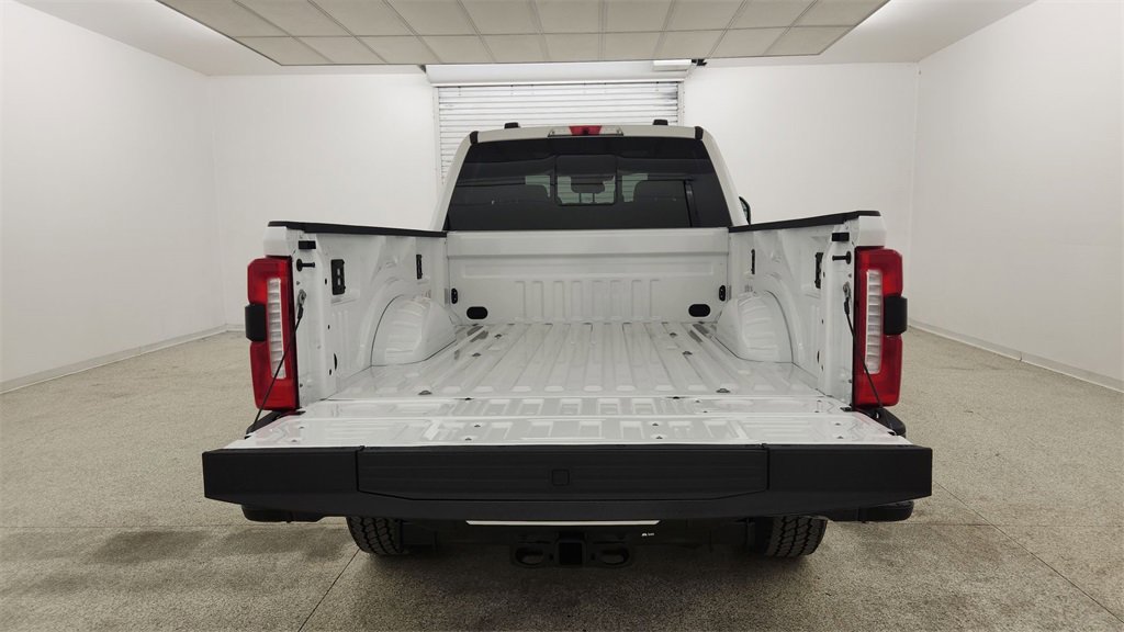 New 2025 Ford F250 King Ranch w/ FX4 Off-Road Package image 38