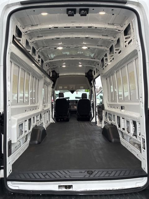 Used 2024 Ford Transit 350 148 High Roof Extended image 21