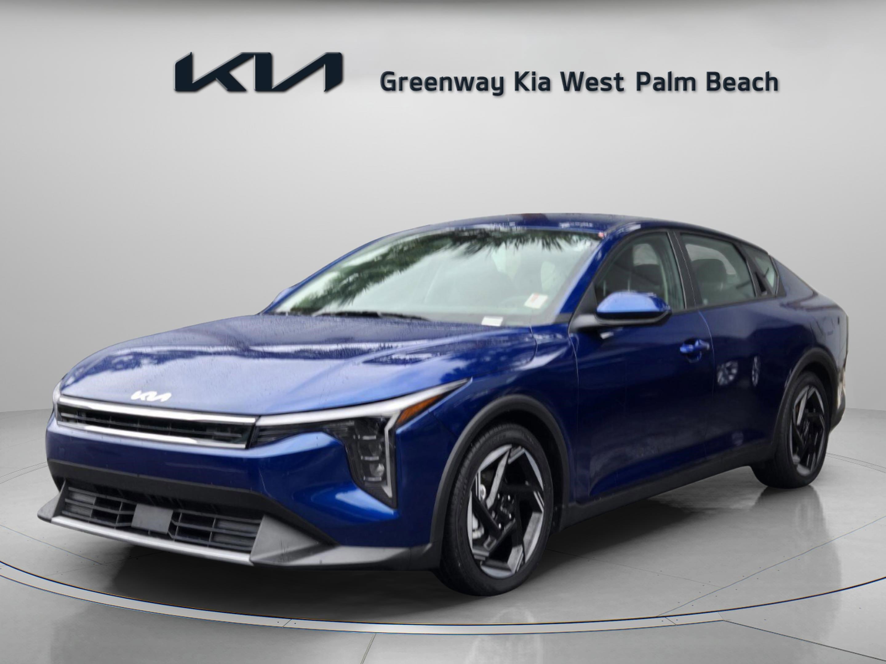 Used 2025 Kia K4 EX image 3