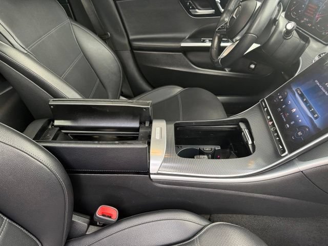 Used 2024 Mercedes-Benz C 300 Sedan image 16