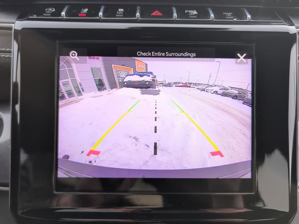 Used 2023 Jeep Grand Cherokee Altitude image 38