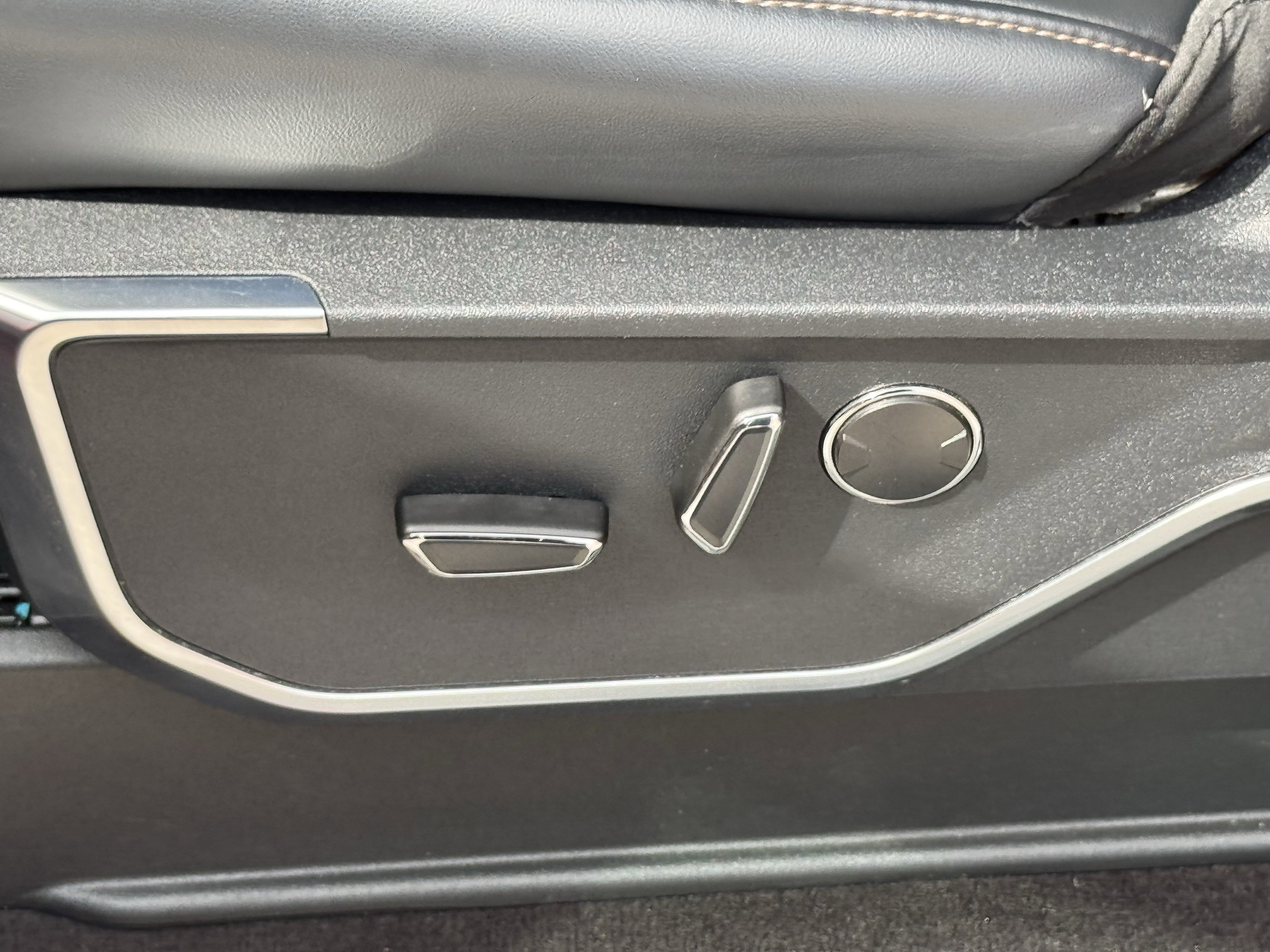 Used 2021 Ford F150 Raptor w/ Equipment Group 801A High AWD/4WD image 29