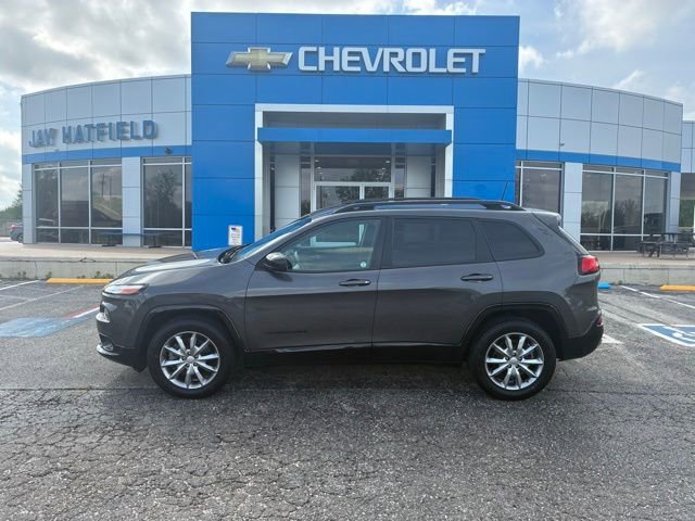Used 2018 Jeep Cherokee Latitude
