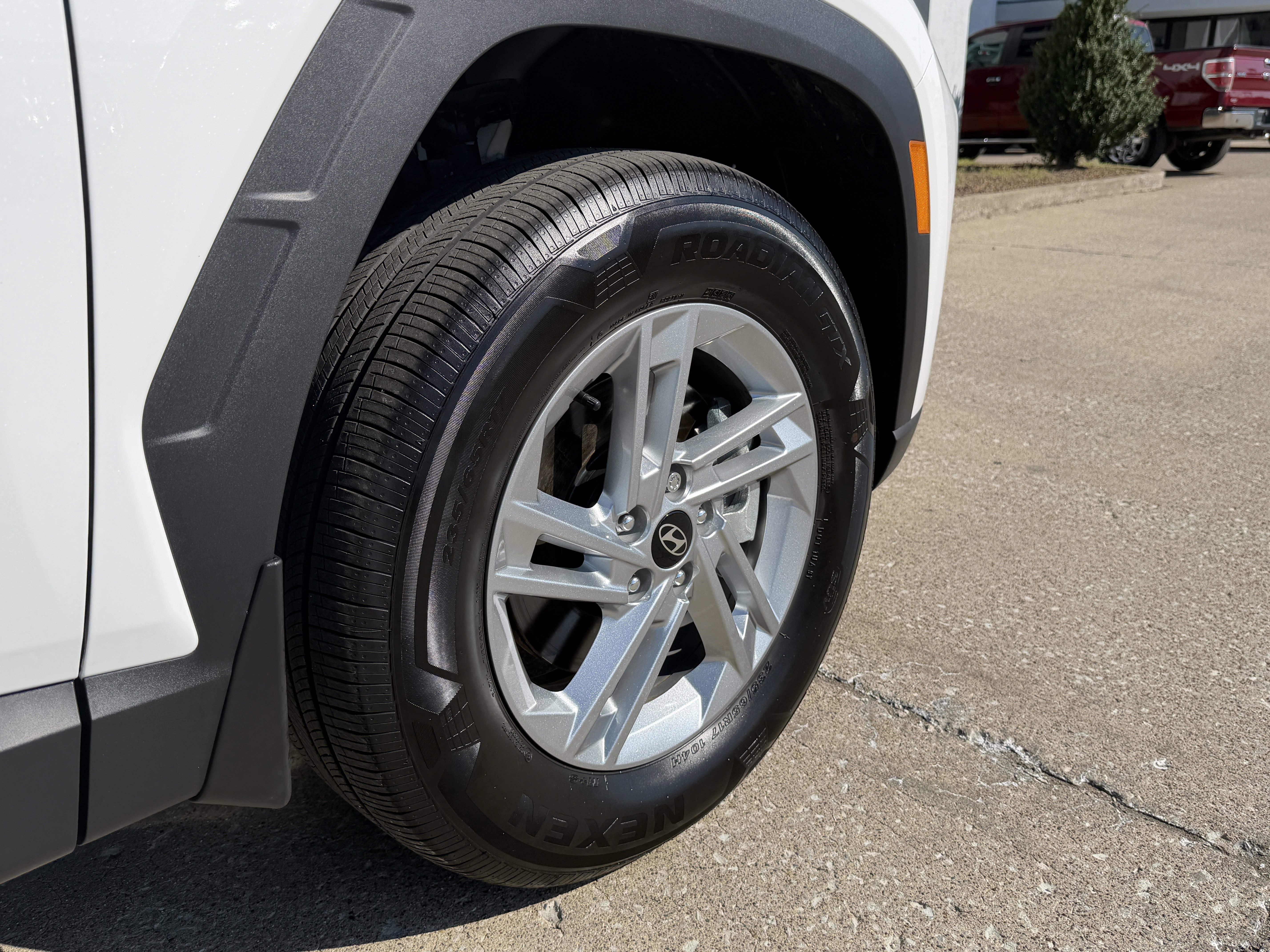 Certified 2025 Hyundai Tucson SE image 20