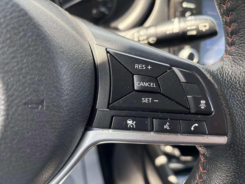 Used 2021 Nissan Kicks SR w/ SR Premium Package FWD image 19