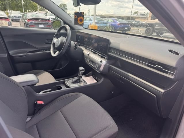 Used 2024 Hyundai Kona SEL AWD/4WD image 8