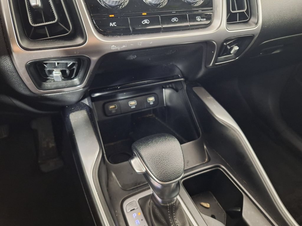 Used 2022 Kia Sorento LX FWD image 14