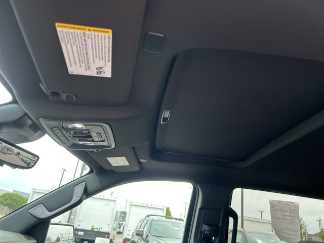 Used 2024 GMC Sierra 1500 AT4 w/ Technology Package AWD/4WD image 17