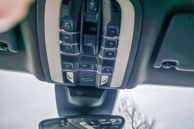 Used 2017 Porsche Macan S AWD/4WD image 32