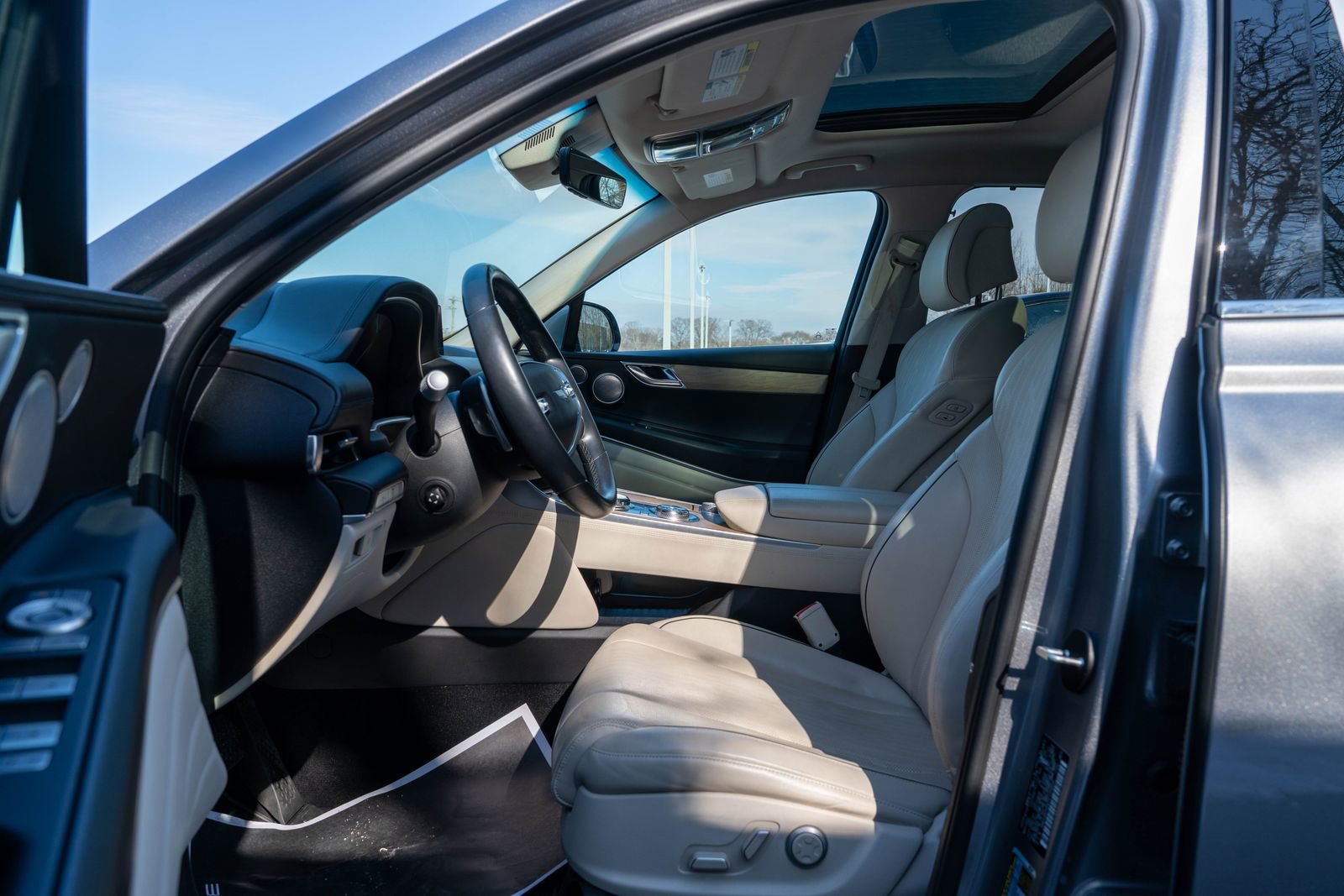 Used 2023 Genesis GV80 2.5T w/ Advanced Package image 19