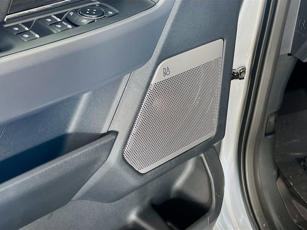 New 2025 Ford F150 Lariat w/ Equipment Group 501A Mid image 13