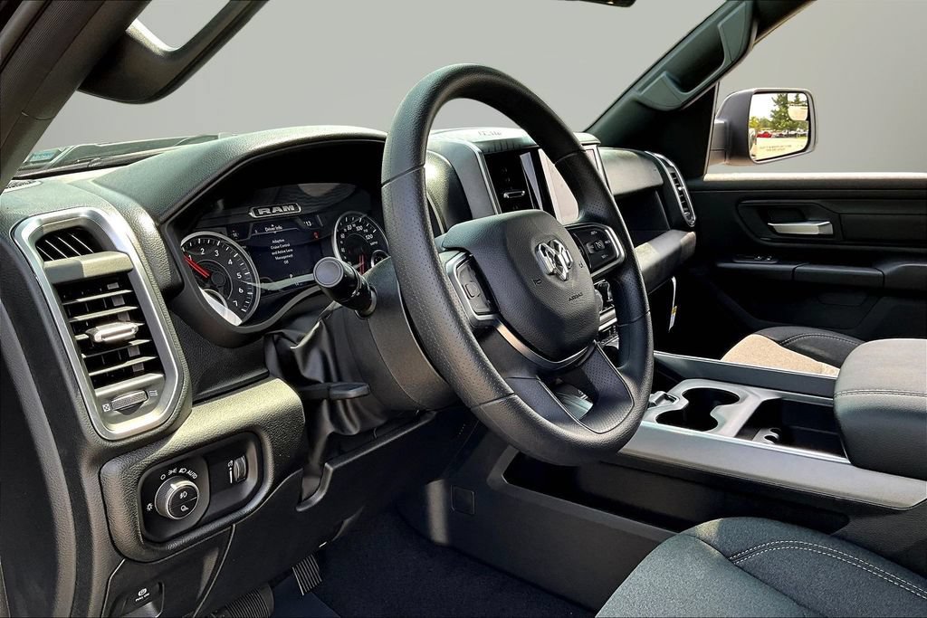 New 2026 RAM 1500 Express AWD/4WD image 7