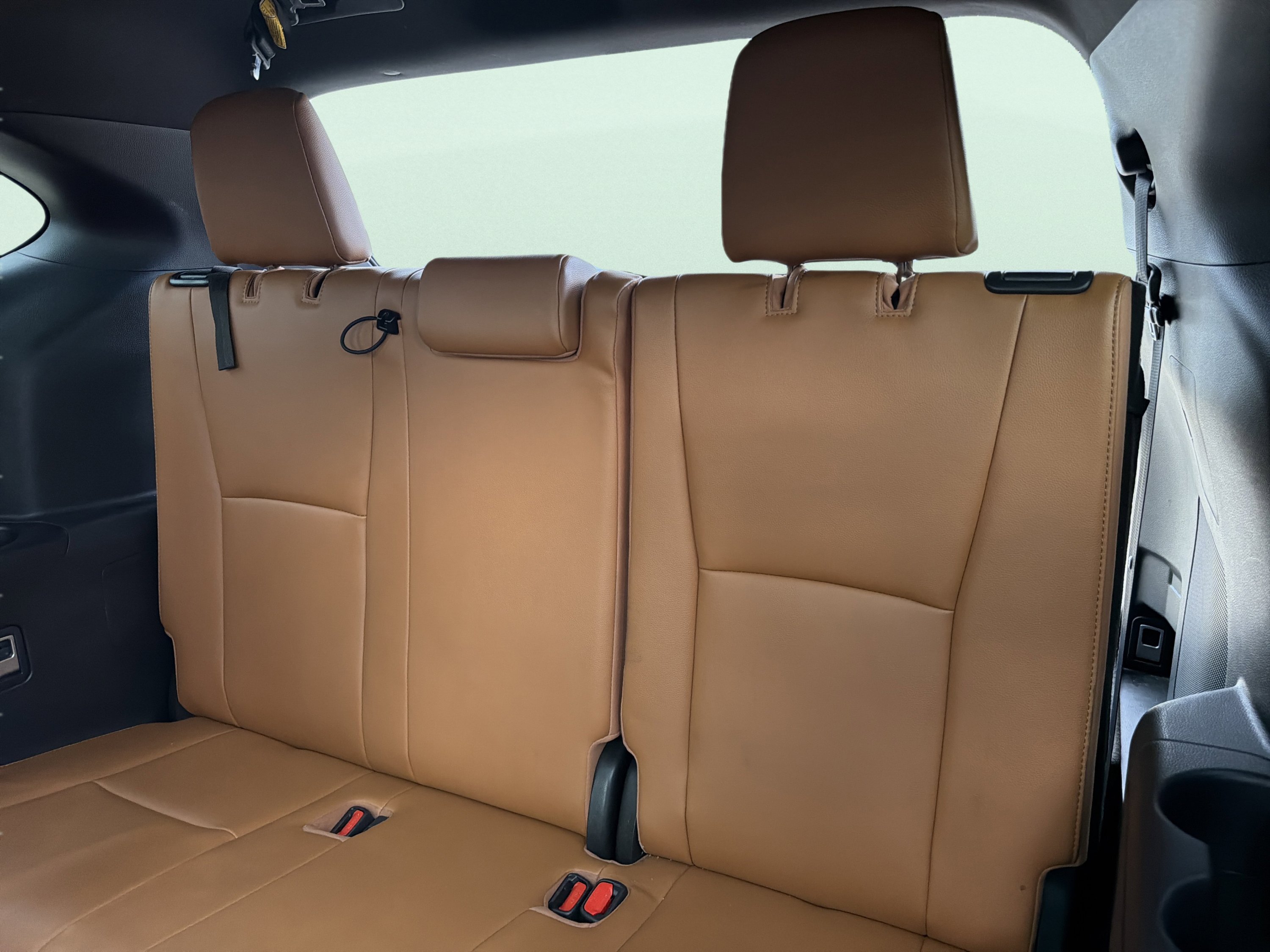 Used 2020 Toyota Highlander Platinum FWD image 35