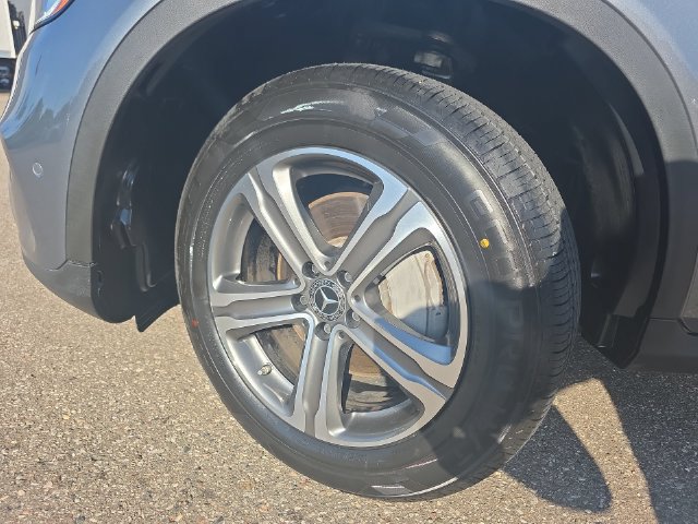 Used 2022 Mercedes-Benz GLC 300 4MATIC image 10