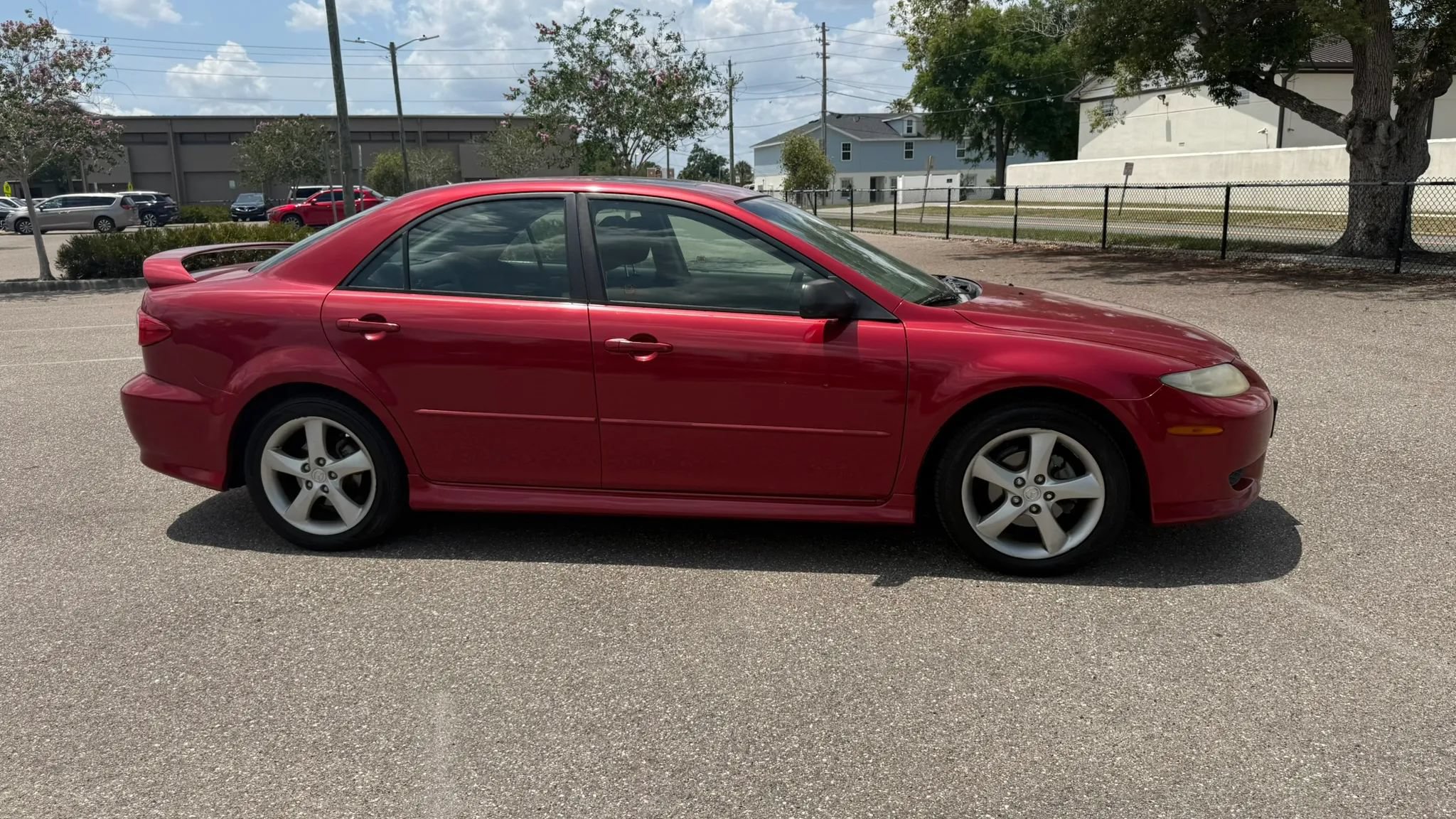 Used 2005 MAZDA MAZDA6 i Sport w/ Bose Audio & Moonroof Pkg FWD image 5