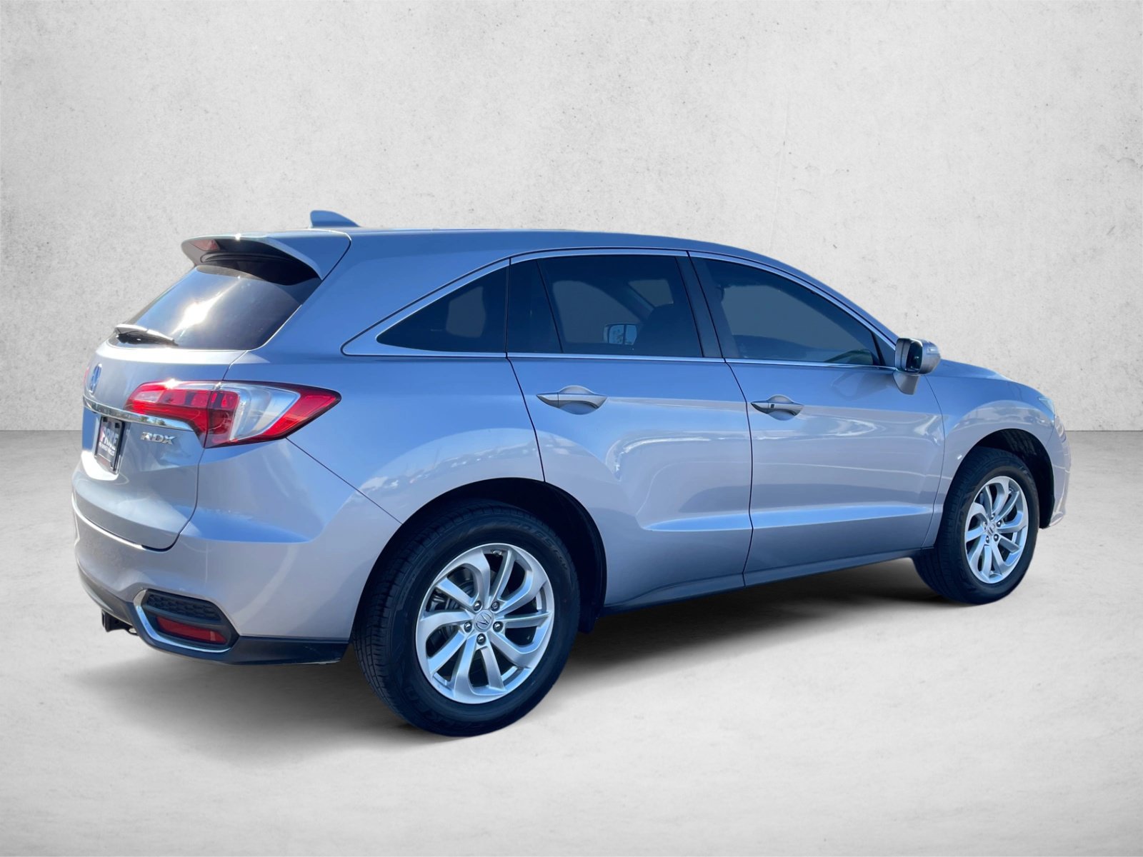 Used 2016 Acura RDX w/ Tech & AcuraWatch Plus Pack FWD image 5