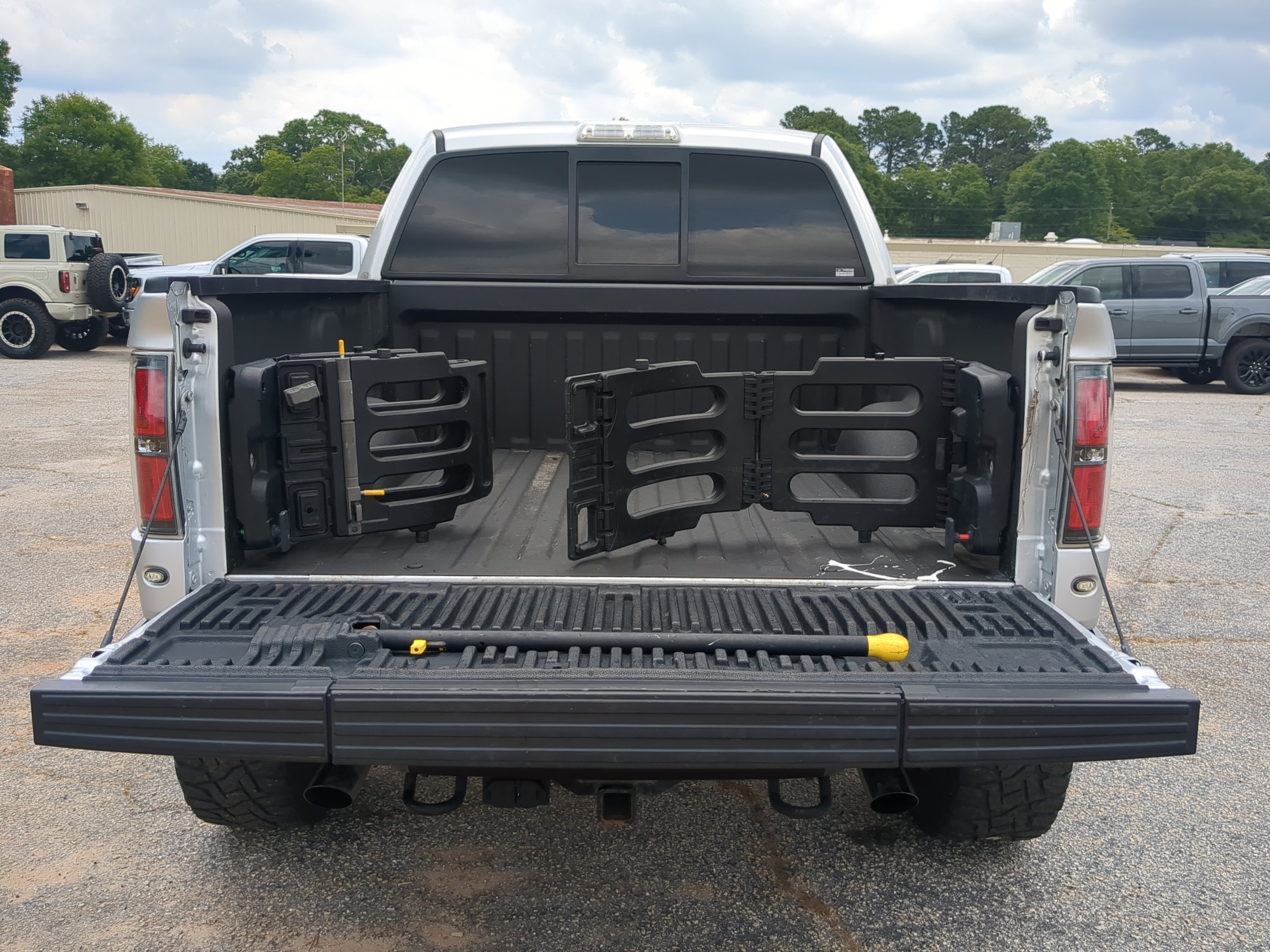 Used 2014 Ford F150 Raptor w/ Equipment Group 801A Luxury AWD/4WD image 11