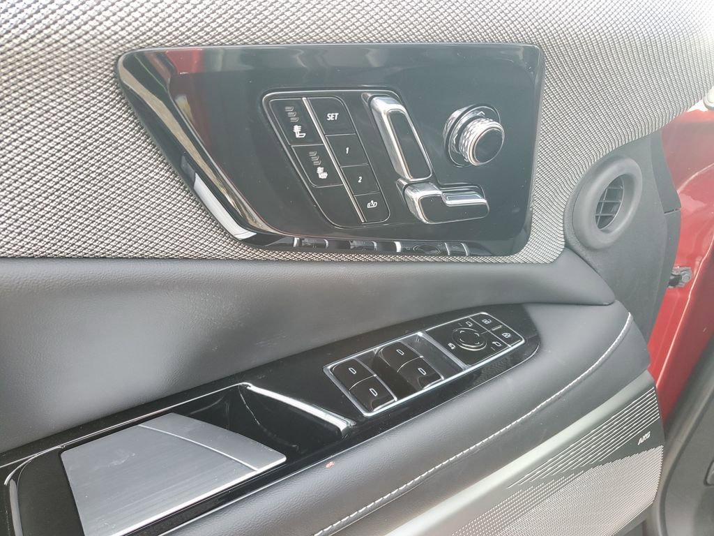 New 2026 Cadillac Optiq Luxury 1 image 22