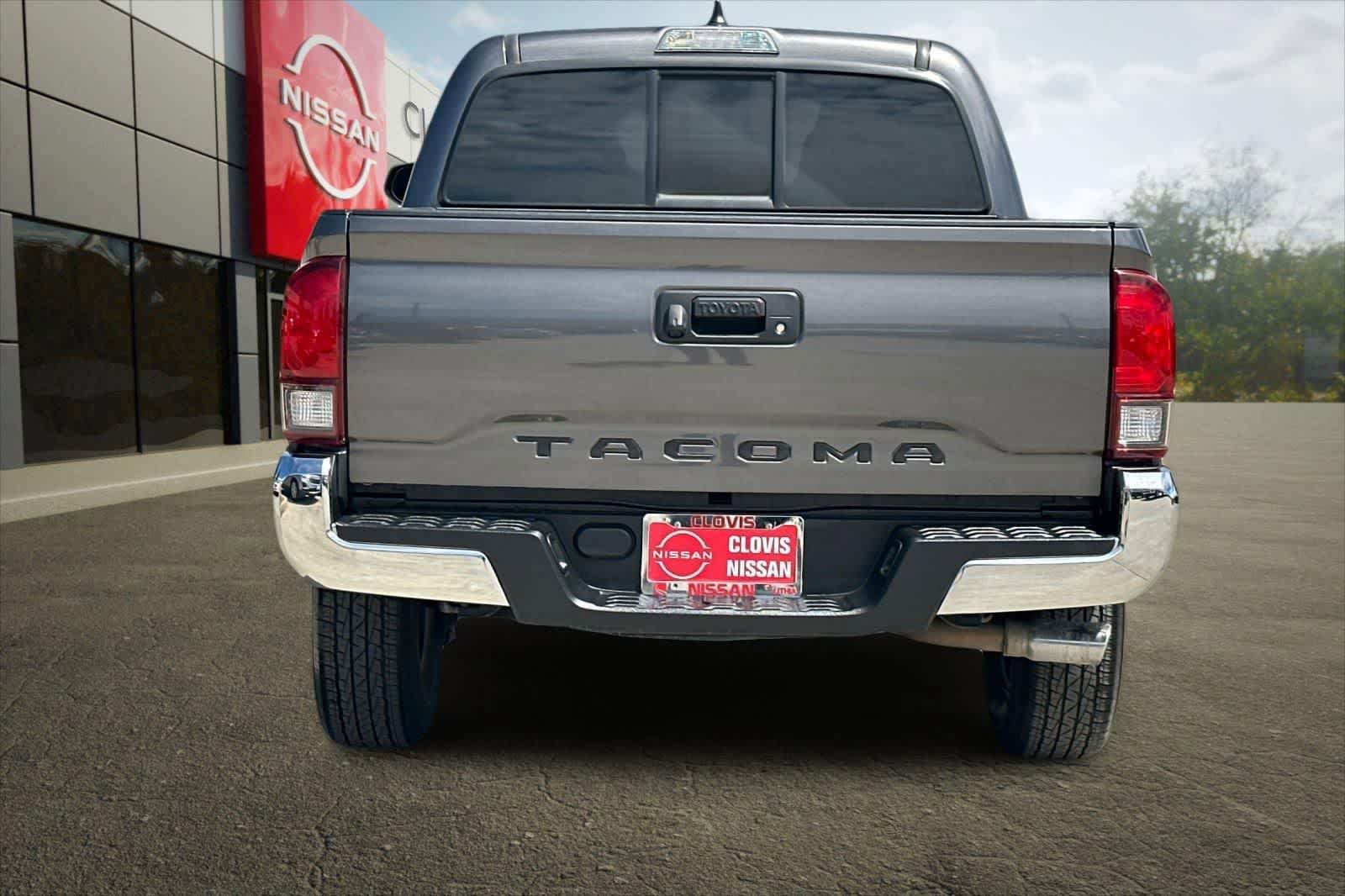 Used 2021 Toyota Tacoma SR5 RWD image 8