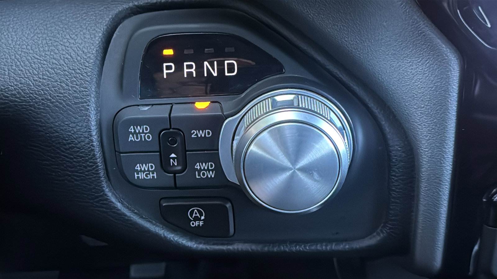 Used 2025 RAM 1500 Laramie AWD/4WD image 31