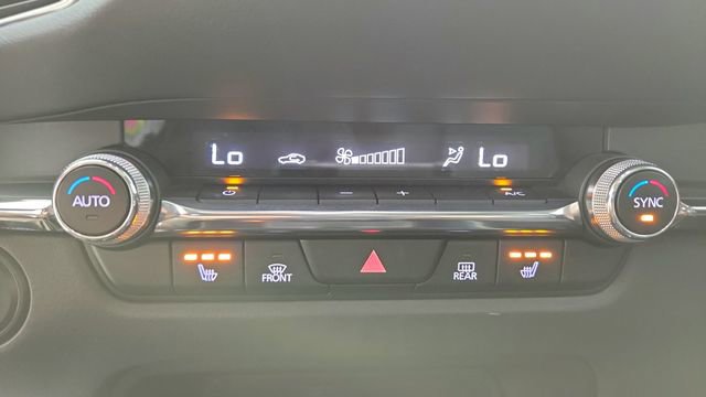 Used 2023 MAZDA CX-30 AWD 2.5 S w/ Premium Package image 18