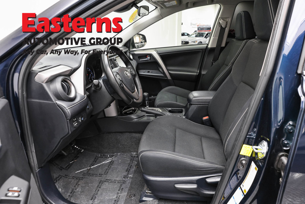 Used 2017 Toyota RAV4 XLE w/ Premium Special Value Package AWD/4WD image 16