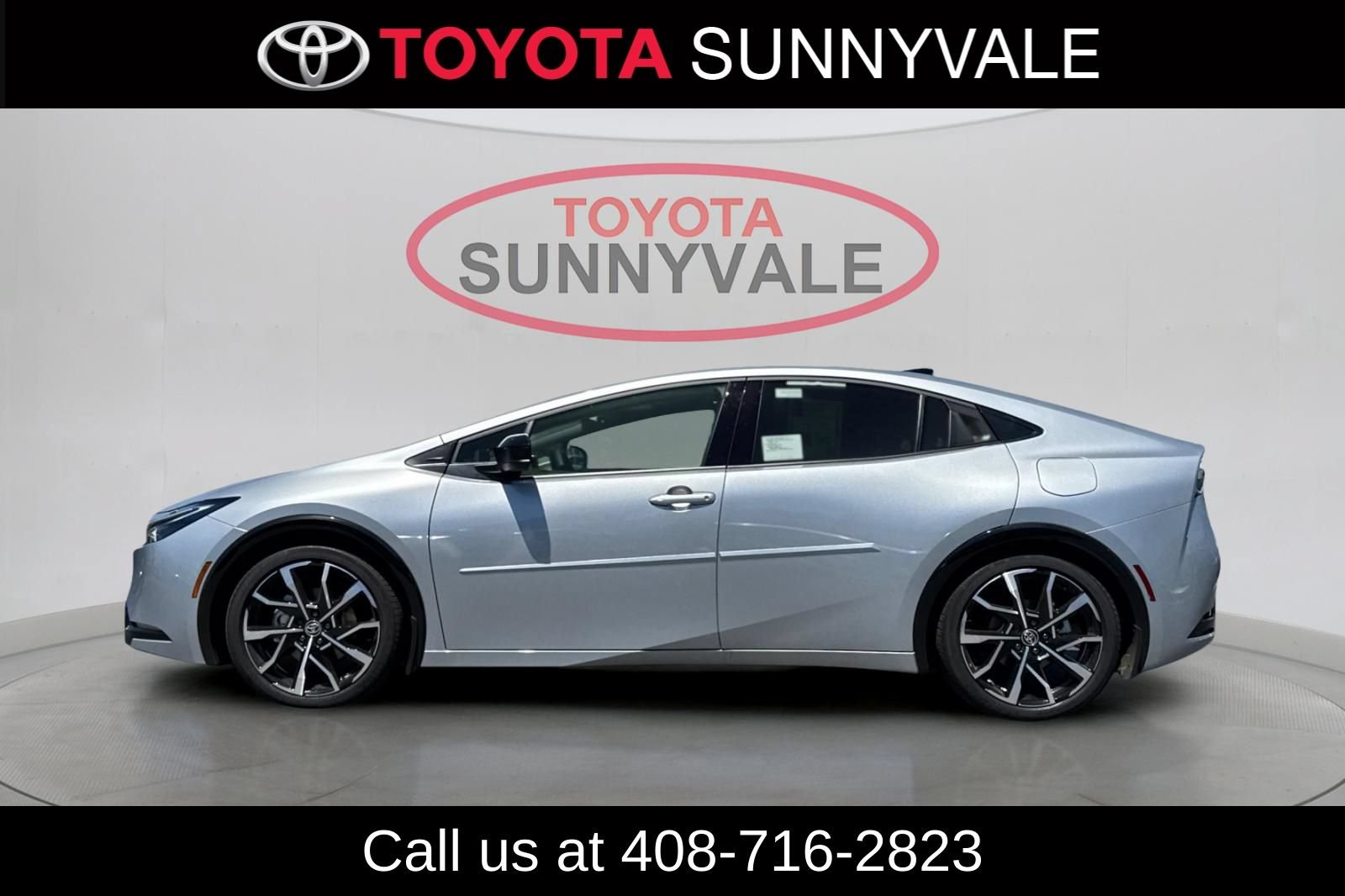 Used 2026 Toyota Prius Plug-In Hybrid FWD image 6