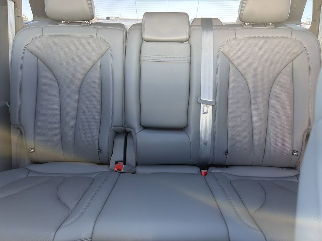 Used 2022 Lincoln Nautilus Reserve w/ Cargo Utility Package AWD/4WD image 19
