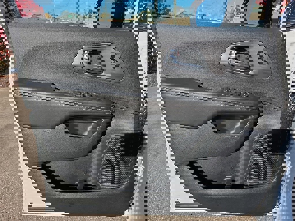 New 2026 Chrysler Pacifica Select image 28