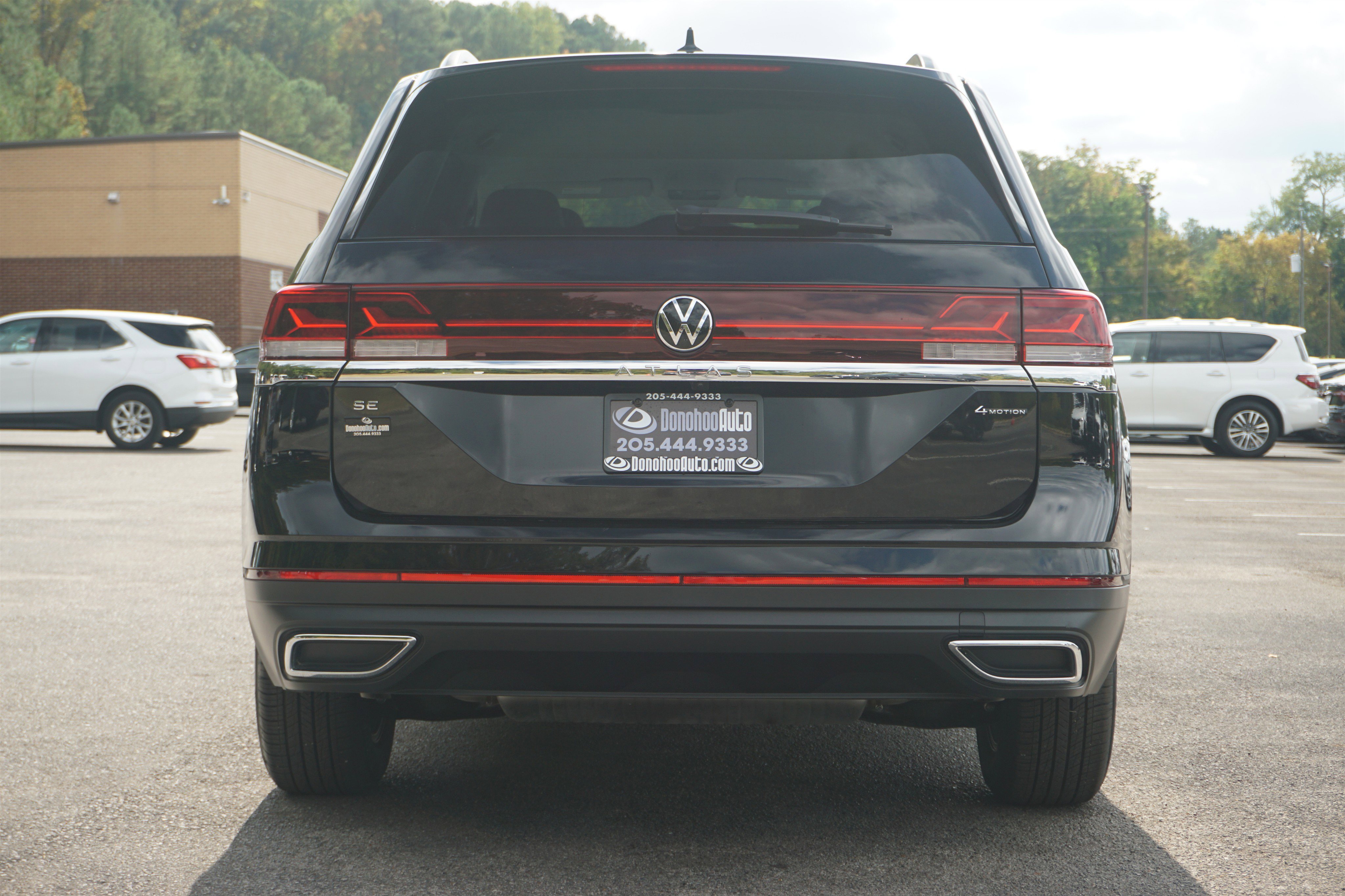 Used 2025 Volkswagen Atlas SE image 8