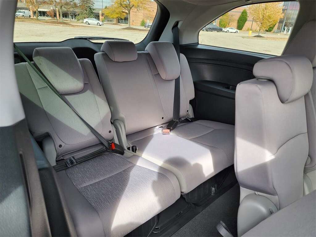 Certified 2024 Honda Odyssey EX image 18