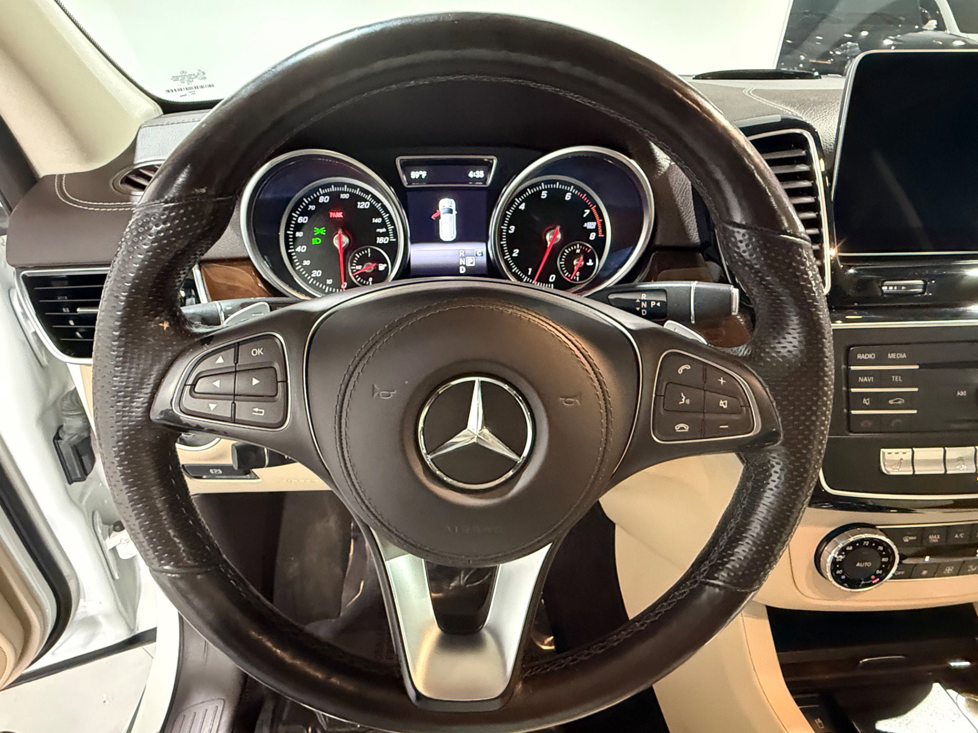 Used 2019 Mercedes-Benz GLS 450 4MATIC w/ Premium 1 Package image 18