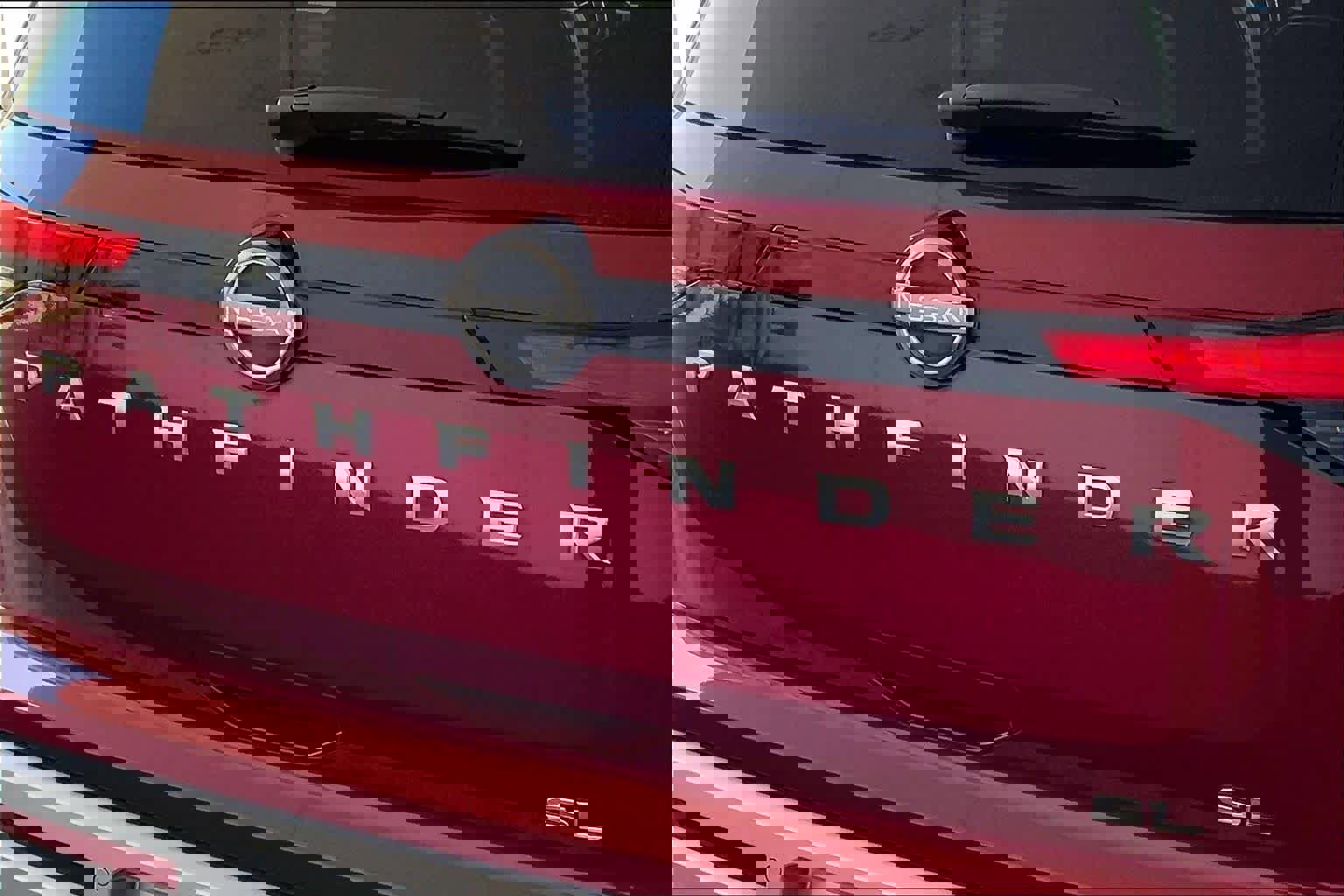 Used 2022 Nissan Pathfinder SL w/ SL Premium Package image 33