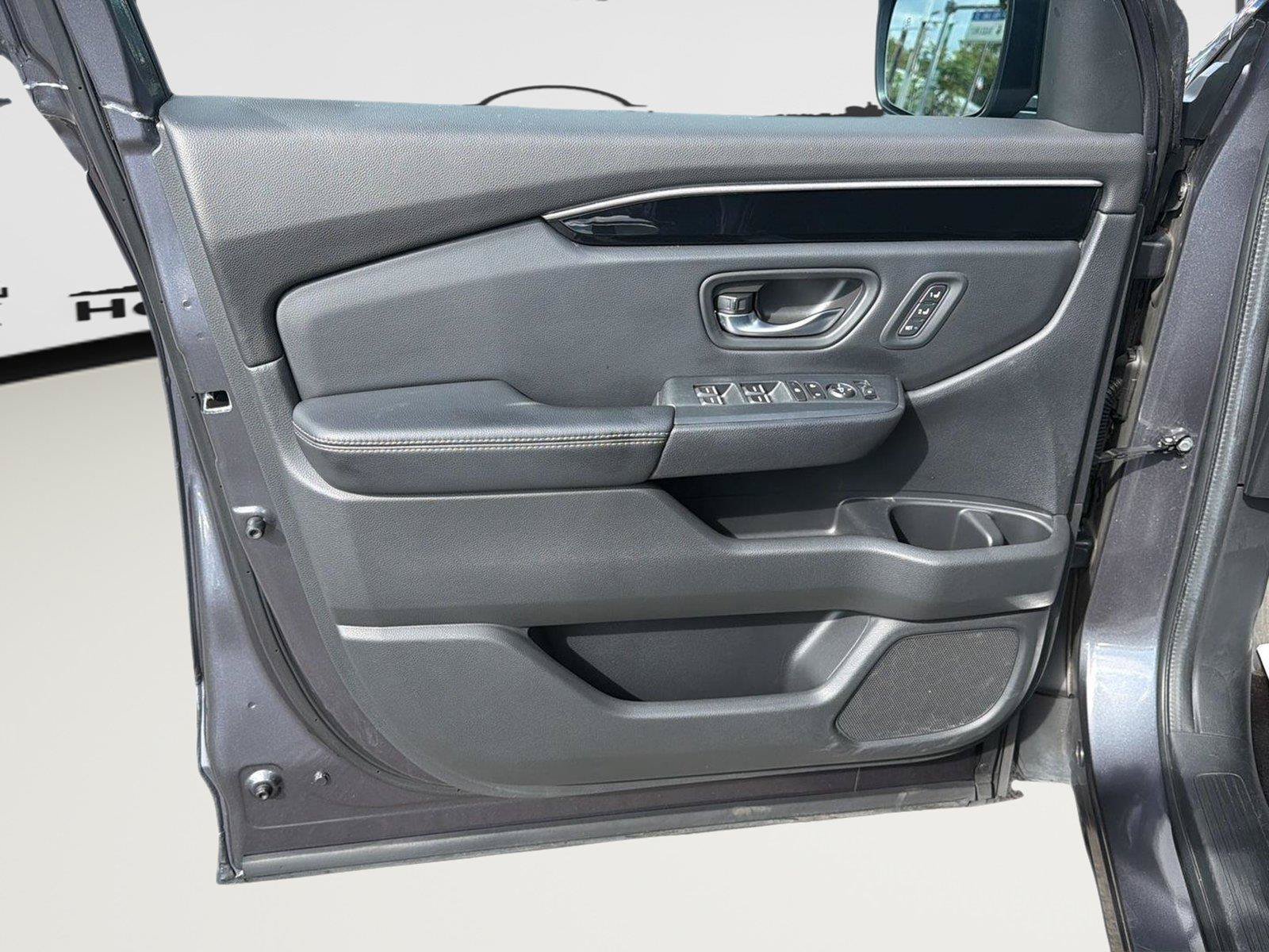 Used 2024 Honda Pilot EX-L image 9