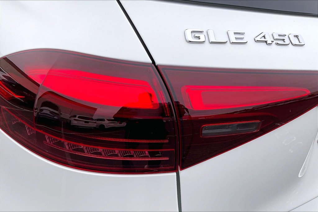 Certified 2025 Mercedes-Benz GLE 450 4MATIC image 24
