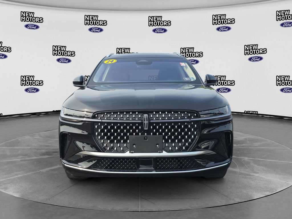 Used 2024 Lincoln Nautilus Reserve w/ Equipment Group 202A AWD/4WD image 7