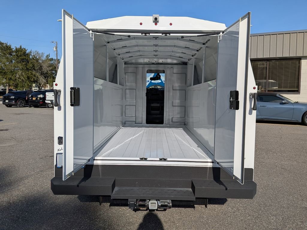 New 2026 Ford E-350 and Econoline 350 Super Duty w/ Power Equipment Group image 9