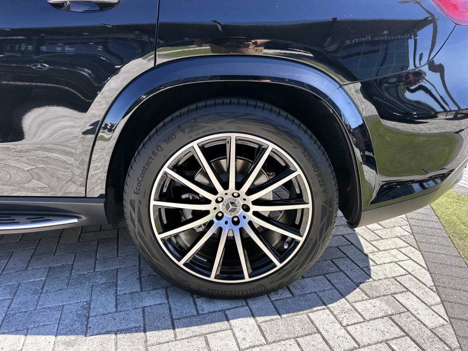 Certified 2025 Mercedes-Benz GLS 450 4MATIC image 11