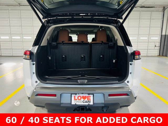 New 2026 Nissan Pathfinder Platinum FWD image 13