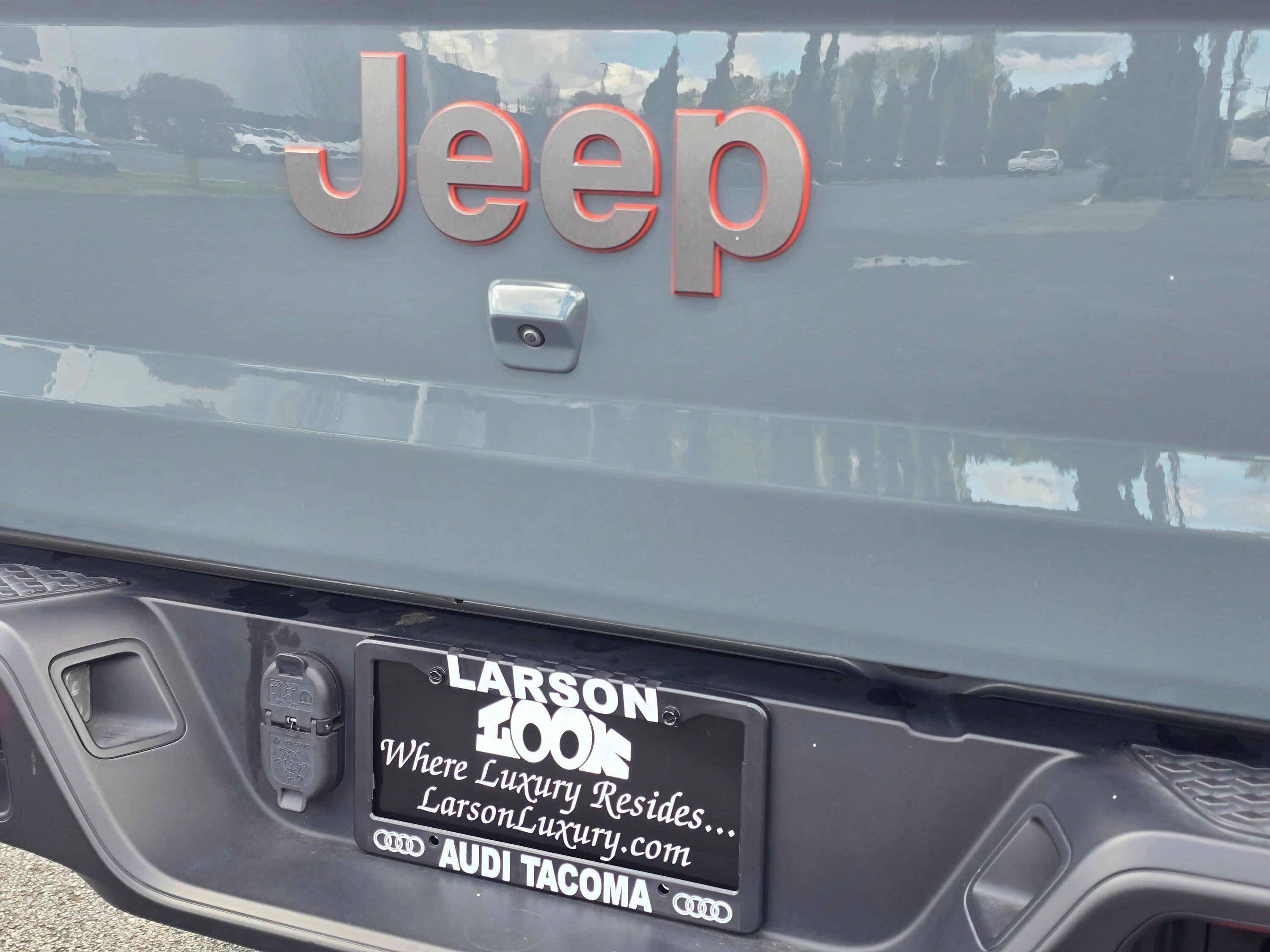 Used 2024 Jeep Gladiator Mojave w/ Convenience Group image 34