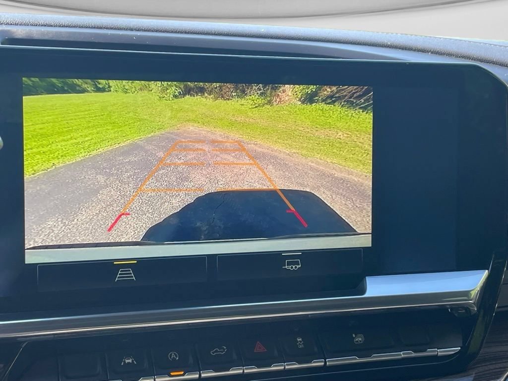 Certified 2024 Chevrolet Silverado 1500 LT AWD/4WD image 38