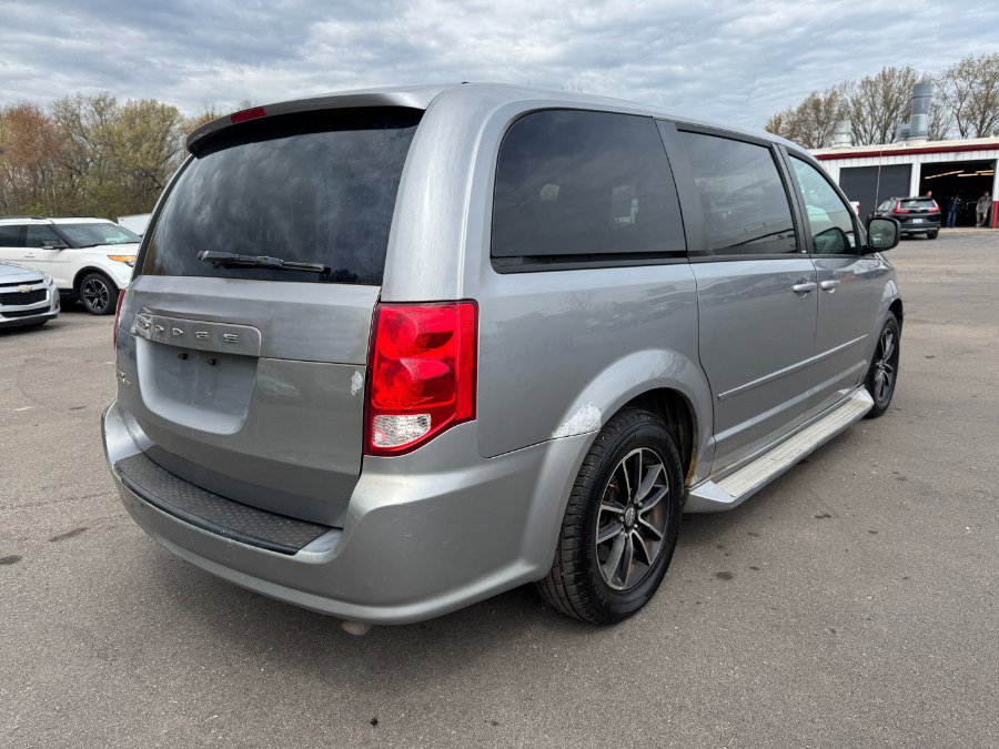 Used 2014 Dodge Grand Caravan SXT w/ Quick Order Package 29G SXT FWD image 5