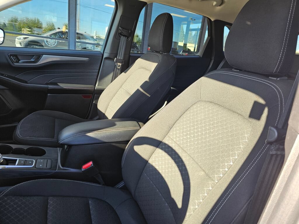 Used 2024 Ford Escape Active AWD/4WD image 18