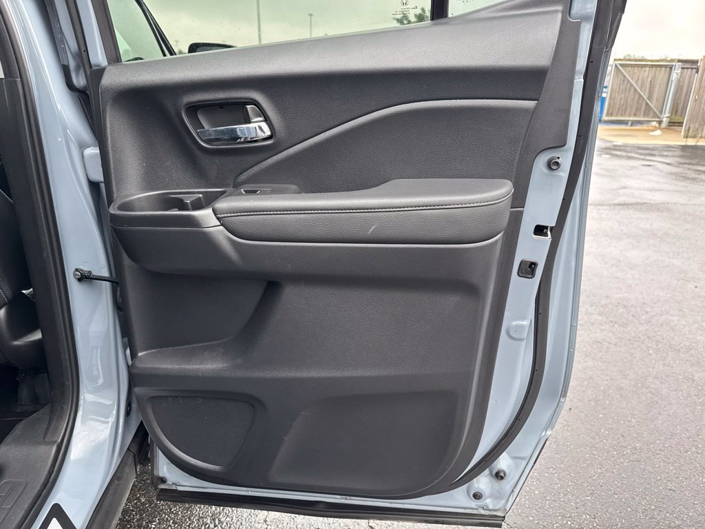 Used 2025 Honda Ridgeline RTL image 35